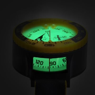 Kanpas underwater dives point to a northerly needle, aqueous pulmonary technology to catch a night-light compass, a compass instrument