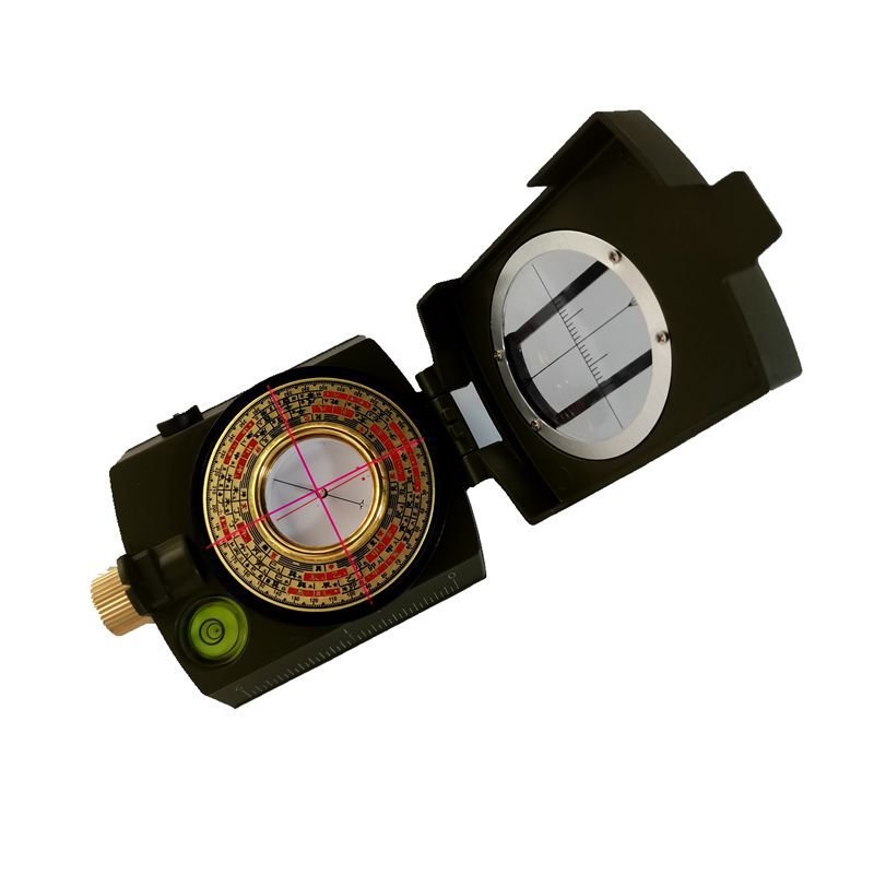 A high-precision compass with a multi-purpose polygraph