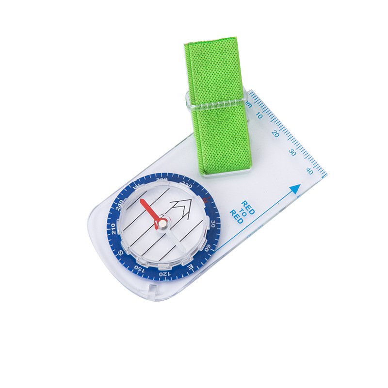 A scale map guide with multi-purpose outdoor orientation for training in north cross-country competition