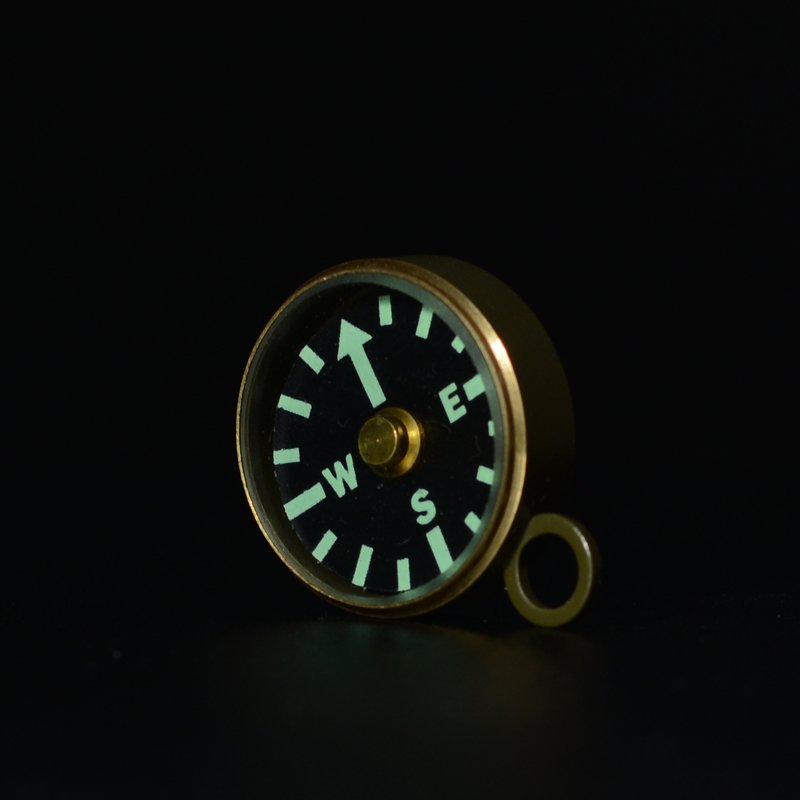 Bronze with a leash points to a high nightlight 2 cm key button to a high accuracy