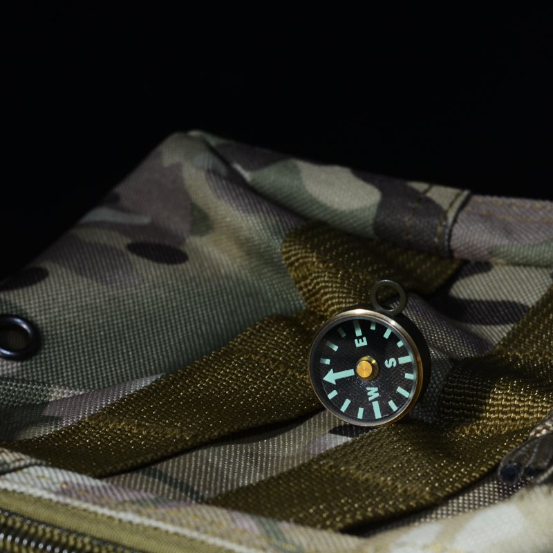 Bronze with a leash points to a high nightlight 2 cm key button to a high accuracy