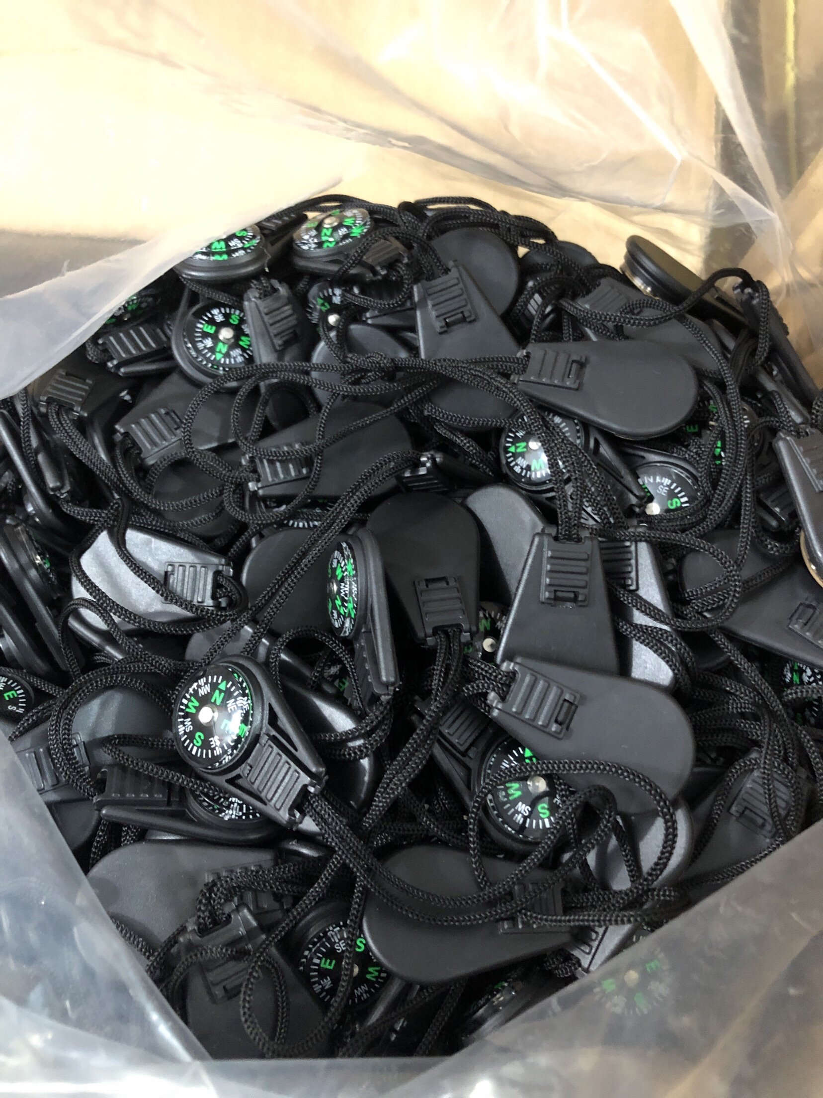 waterproof, 20mm zipper compass, high-precision, small compass for handbags for outdoor ropes