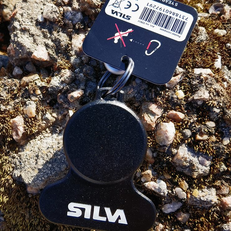 SILVA SILVA, SWEDEN, TRAVELS OUTSIDE THE COUNTRY IN A LIGHT AND LIGHT MANNER WITH A PIN COMPASS WITH A BUTTON TO PROTECT AGAINST WATER CRASH