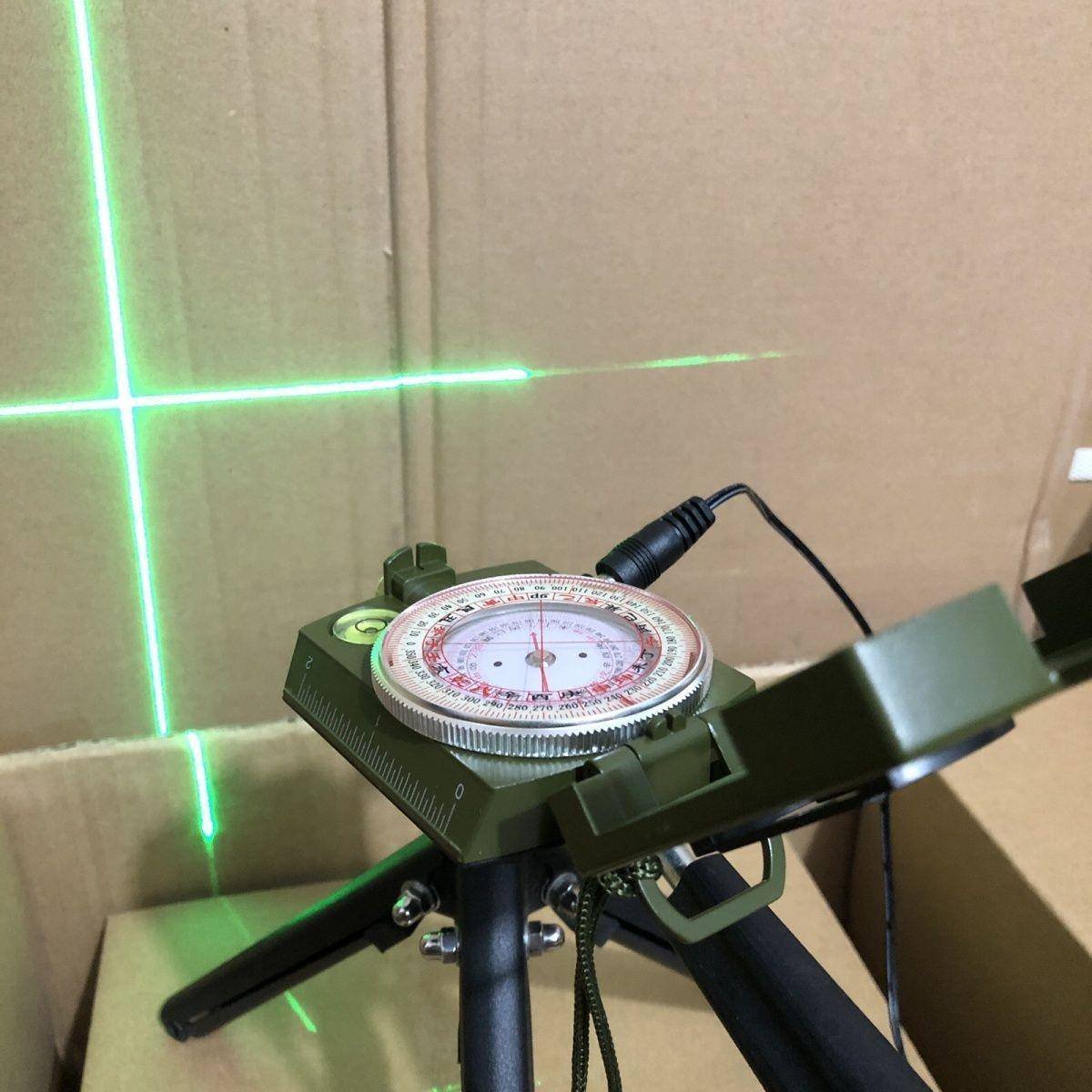 It's all automatic to carry the infra-red needle with the dragon laser compass