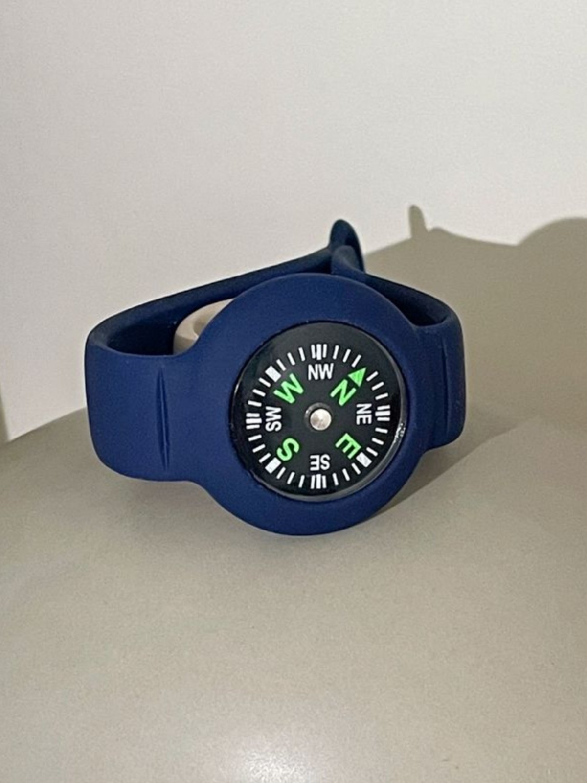 An out-of-the-field excursion cross-country pointer for a child's watch guide to an outdoor expedition