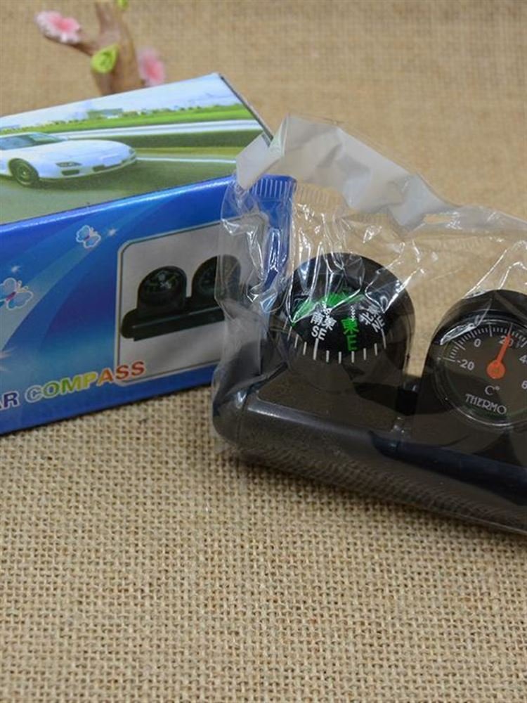Car-carriage guide compass for high-precision cars