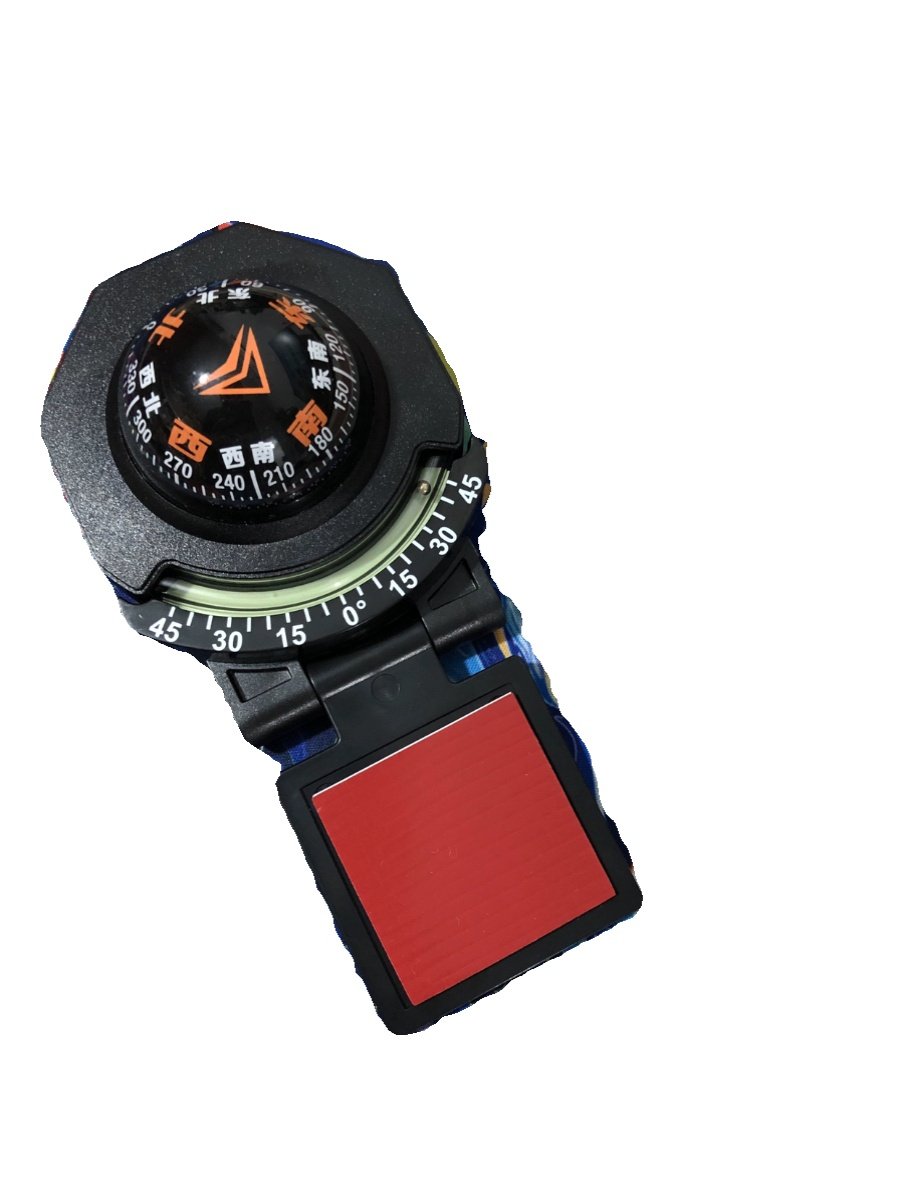 A Chinese-car-borne guide ball + 2 degrees per night light-high-precision RV points to a strong magnetic outside of the northern needle