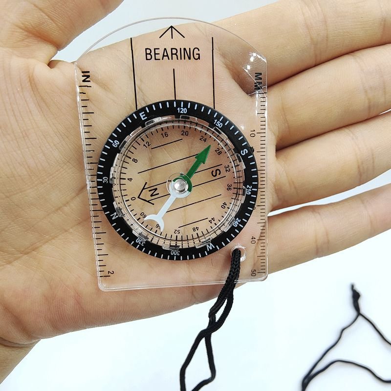 A map of the outdoor mini-scale guide points to the northern scale of the students using the mountain roller