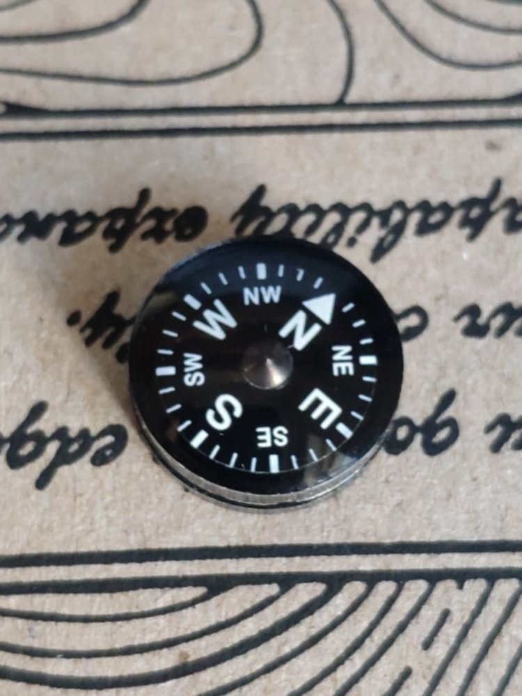 the u.s. authentic wazoo mini-button points to a camping camp in the north of the nightlight