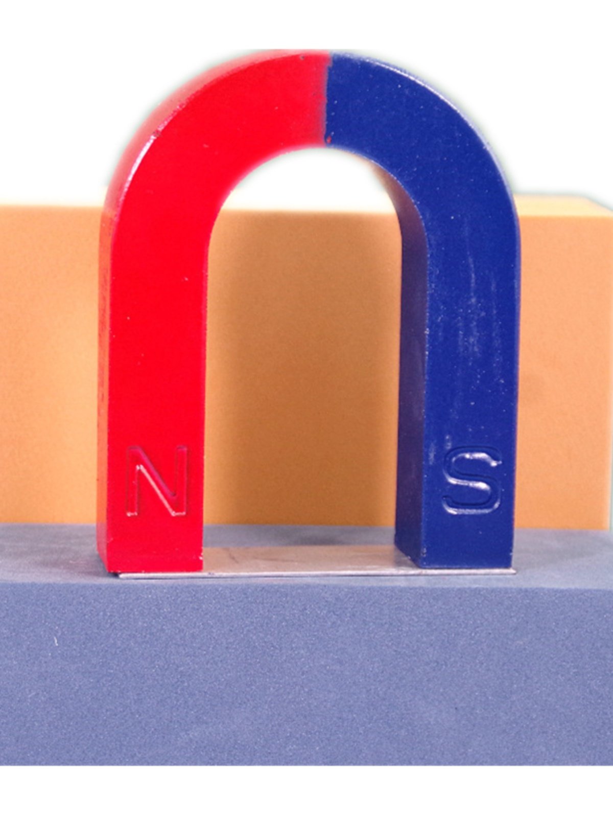 magnetic magnet set-up u-shaped horseshoe-shaped magnet compass for teaching children ' s physics science