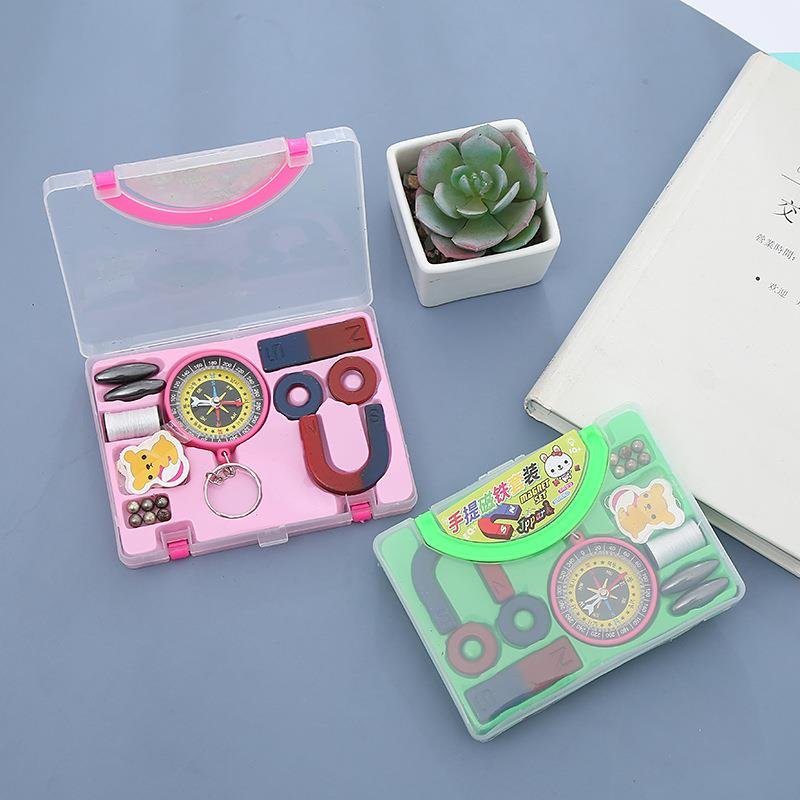 Specialized children ' s guidebooks for primary school students are a tool for teaching North-South and North-South science experiments。