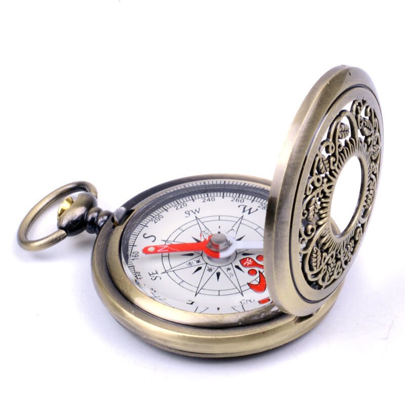 A high-precision water-rehabilitation clock compass, a high-precision water-resistant all-metal pendulum pointer, so you can climb up the mountain