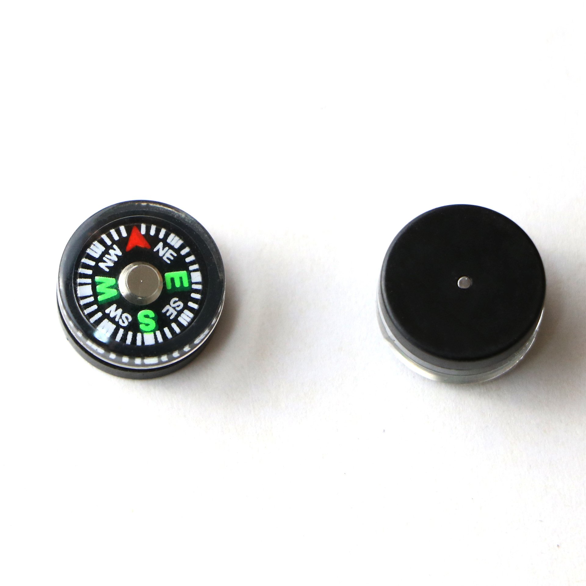 a 12-mm compass pointing to the north, a good-quality outdoor guide to oily plastic, a mini-mini event gift