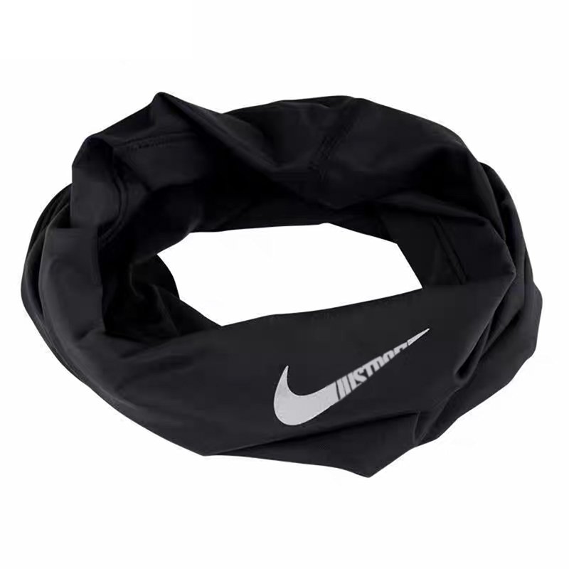 Ride the mask around the tan, the tan, the UV-protected neck-breathing turban outside the summer house