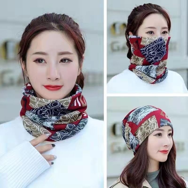 Warm-faced woman, winter wind-covered, cyclist-magic turban, neck-covered and thick-faced