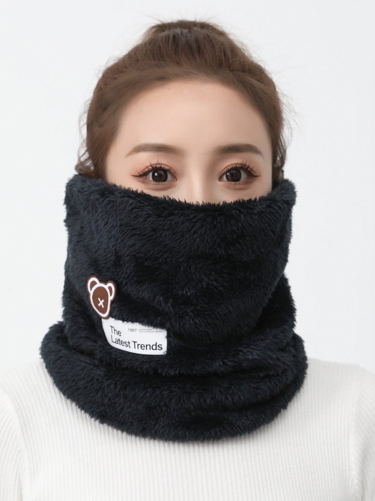 The new paragraph adds a warmer and velvet for both men and women