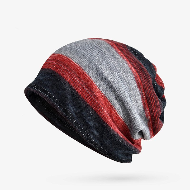 A warm-natured female outdoor exercise with a scarf to protect her neck from the wind and sand turban