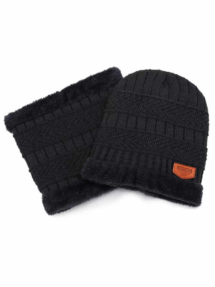 Two sets of bonnets for a warm winter in autumn and winter, with a velvet cold mask for a neck scarf