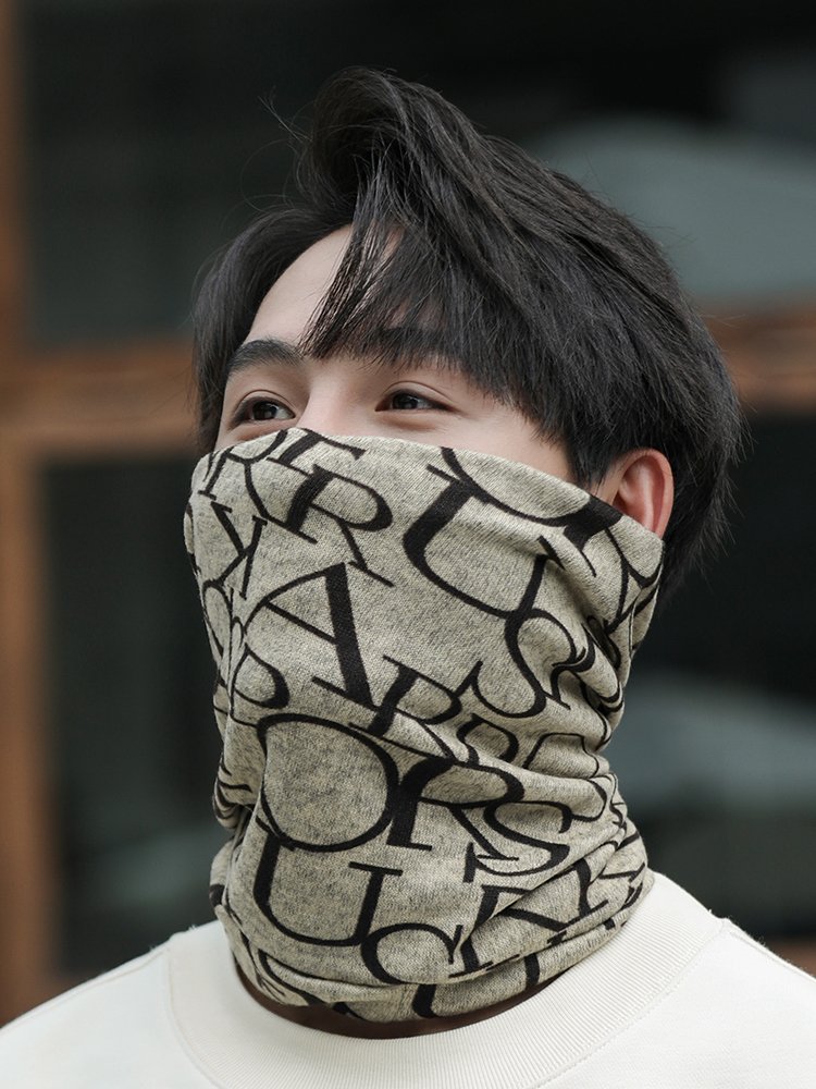 A warm-haired tweezer in winter with 2024 new caps for the neck scarf