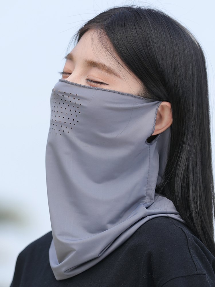 Summer ice turban sunscreen for men and women with electric motorcycles with headscarves on their necks