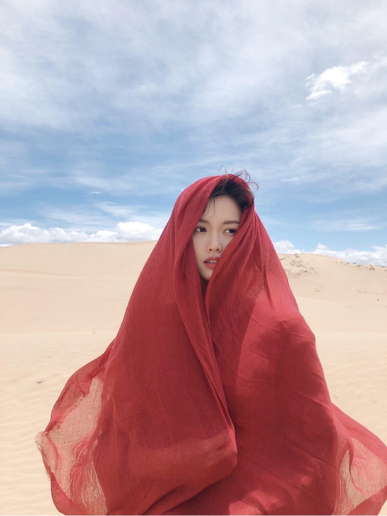 "Sholy north-west desert, Egypt's holiday turbans are pure turbans and shawls."