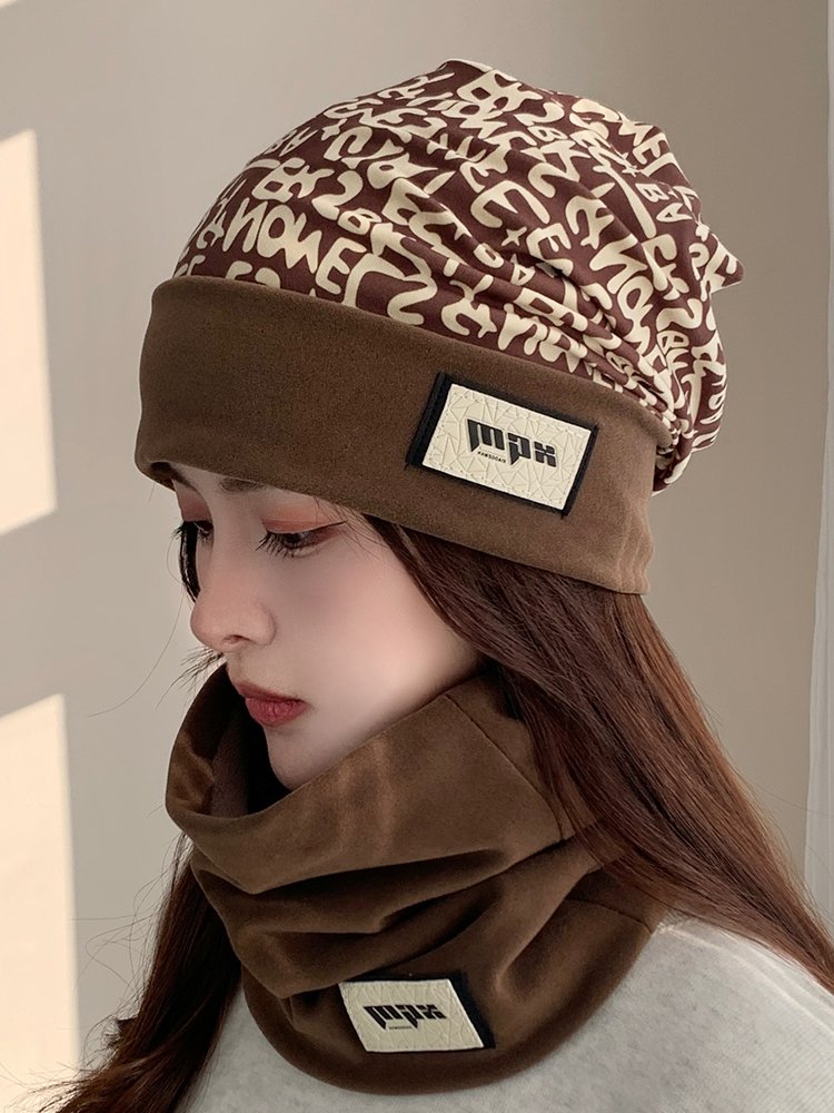 Ride around the necks with velvet and wind masks to protect the cold necks
