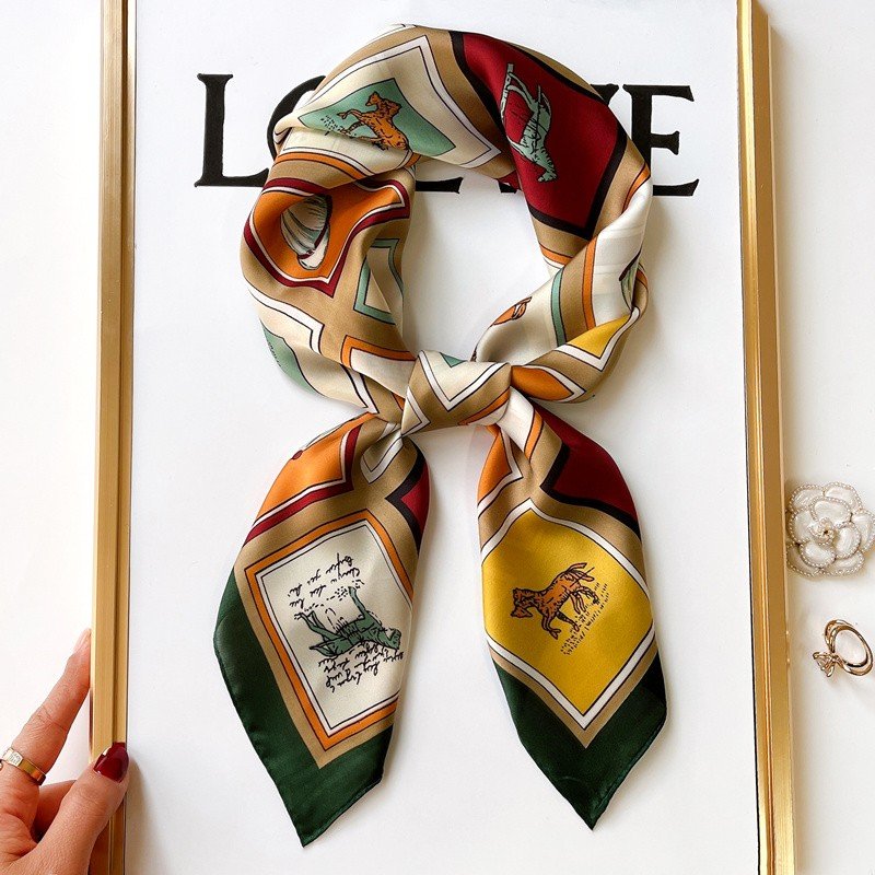 The little scarf, the turban, the turban with the summer neck-career