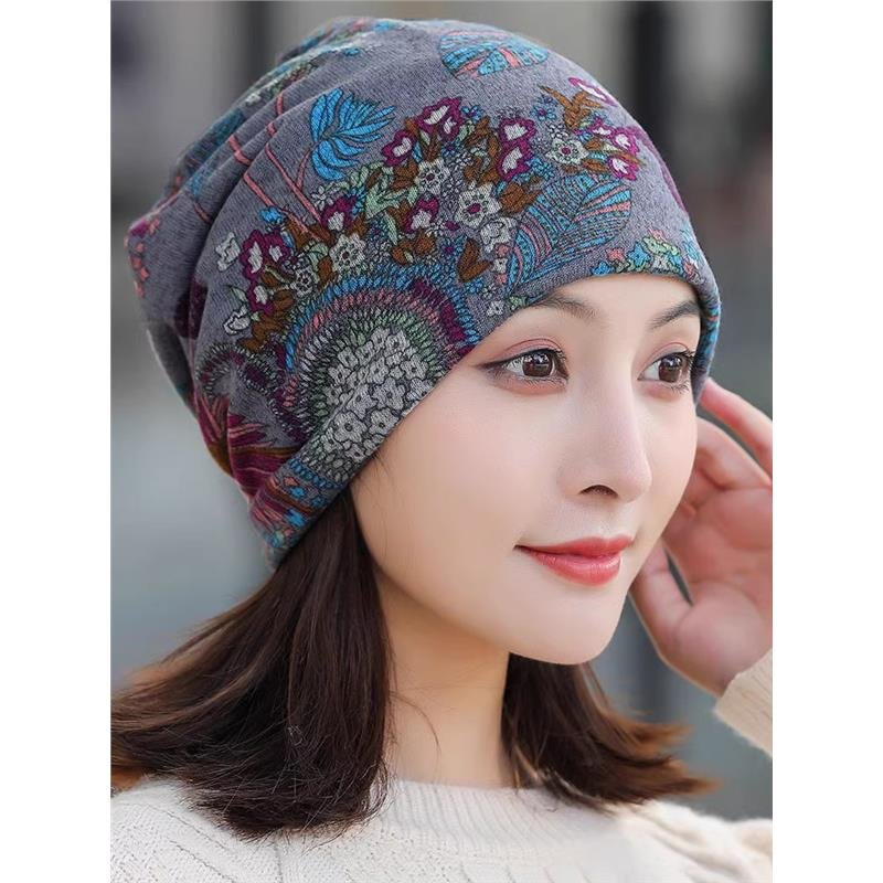 In autumn and winter, the Korean hat girl used a turban cap, a turban cap, a tattered tatter and a tatter