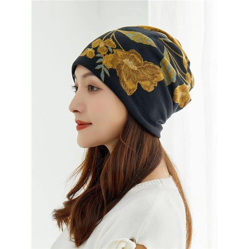 In autumn and winter, the Korean hat girl used a turban cap, a turban cap, a tattered tatter and a tatter