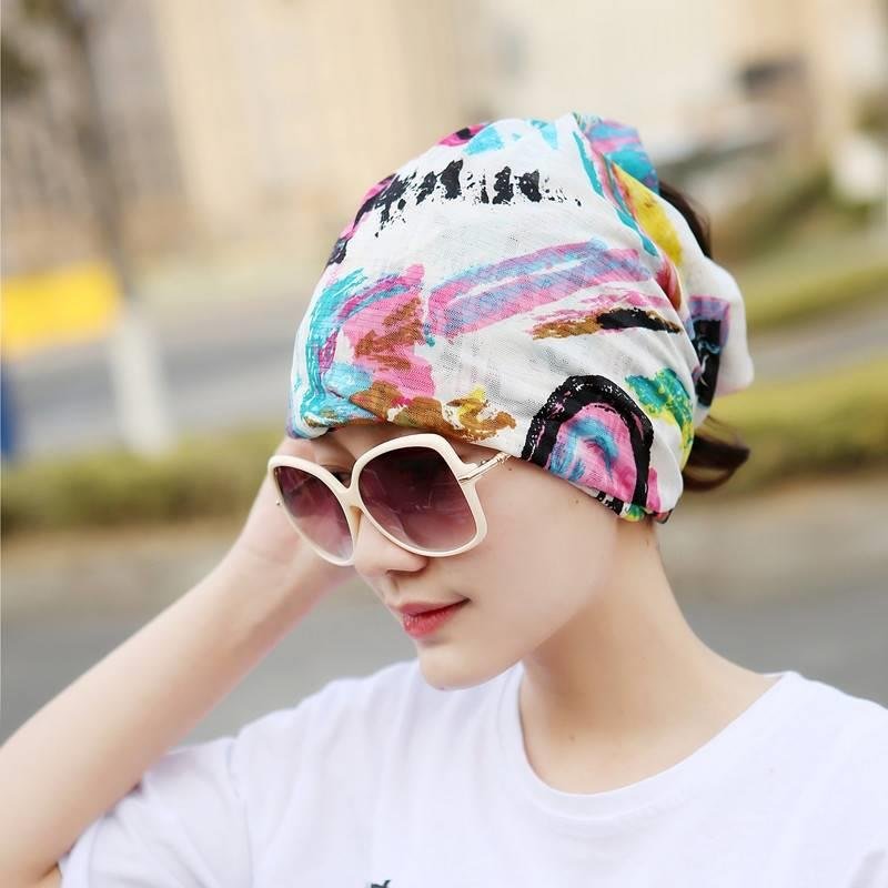 A hat scarf with a sunscreen turban magic turban mask riding an ice-swissed turban veil
