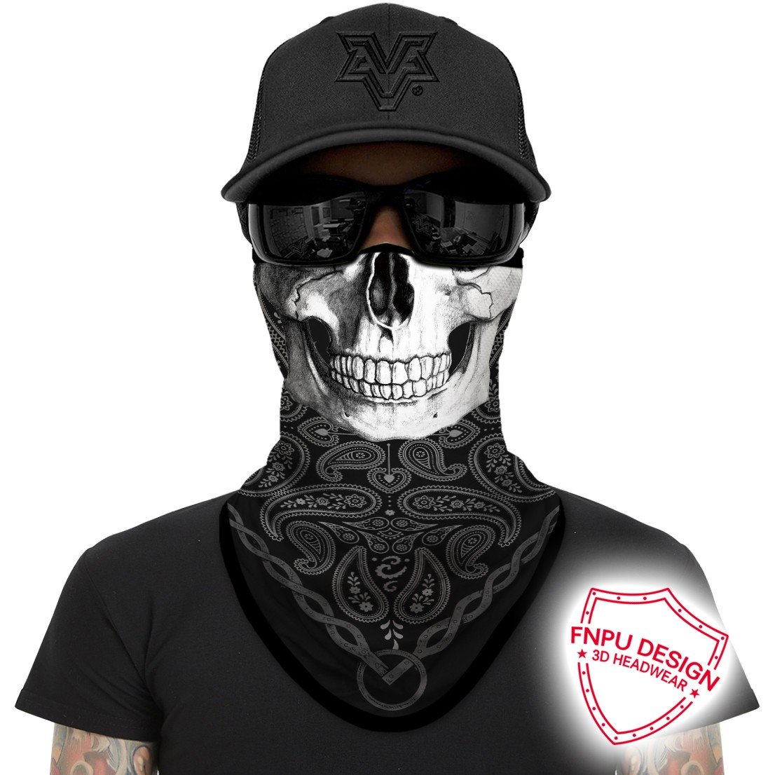 AN OUTDOOR MOTORCYCLE RIDES AN OLD WIND-PROOF TURBAN, 3D HEADSCARVES, AIR-BREATHED SKULLS IN SUMMER