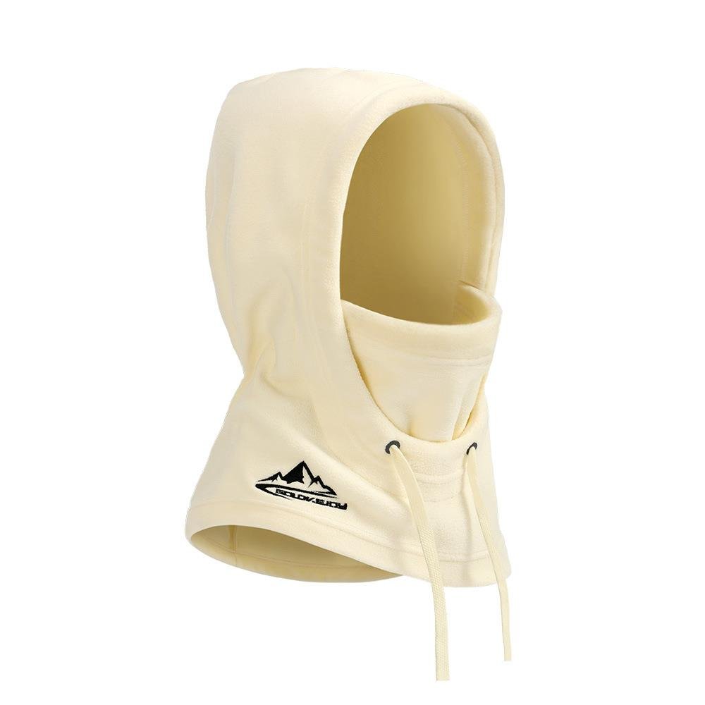 In the outdoors, the thawing cap warms the face mask