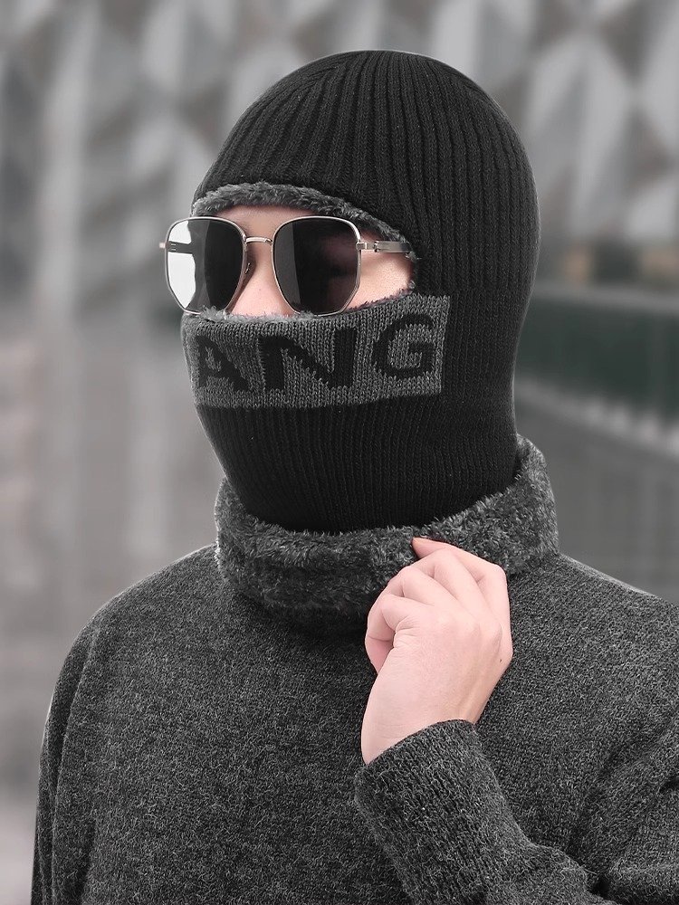 A hat for men and women for the autumn and winter hair hats, a heater needle for the head, a wind-covered scarf for the ear