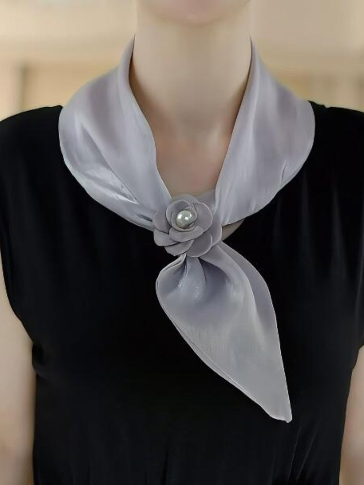 The new 2024 twilight twilight twirl, twirling around the neck