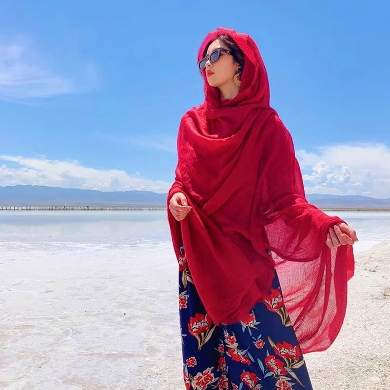 The Old Desert City North-West Tour wears an Egyptian holiday with a red-coloured red turban scarf