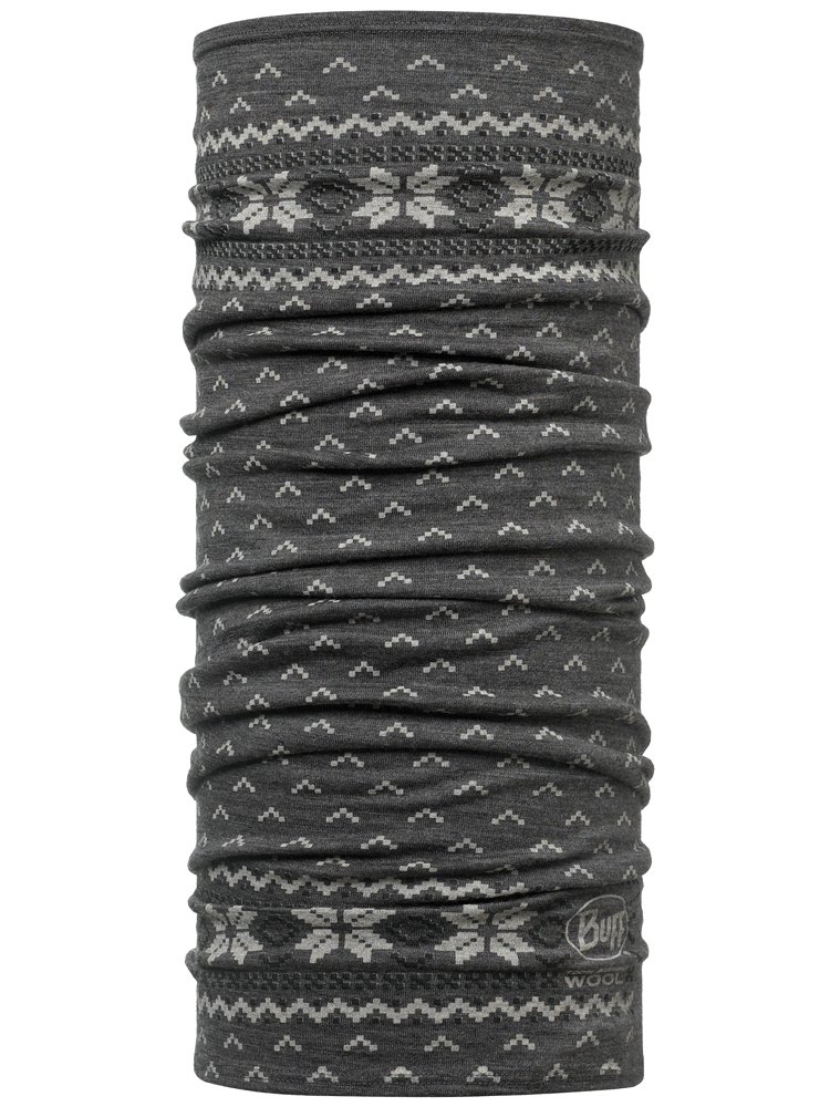 New winter for Spain. Buff wool and a turban of magic