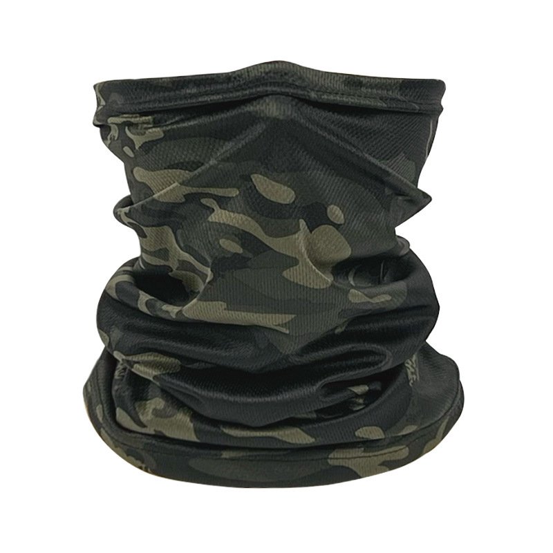 With headscarves on a tan mask, tan-covered men's summer motorbike ice-wire-covered fish towels