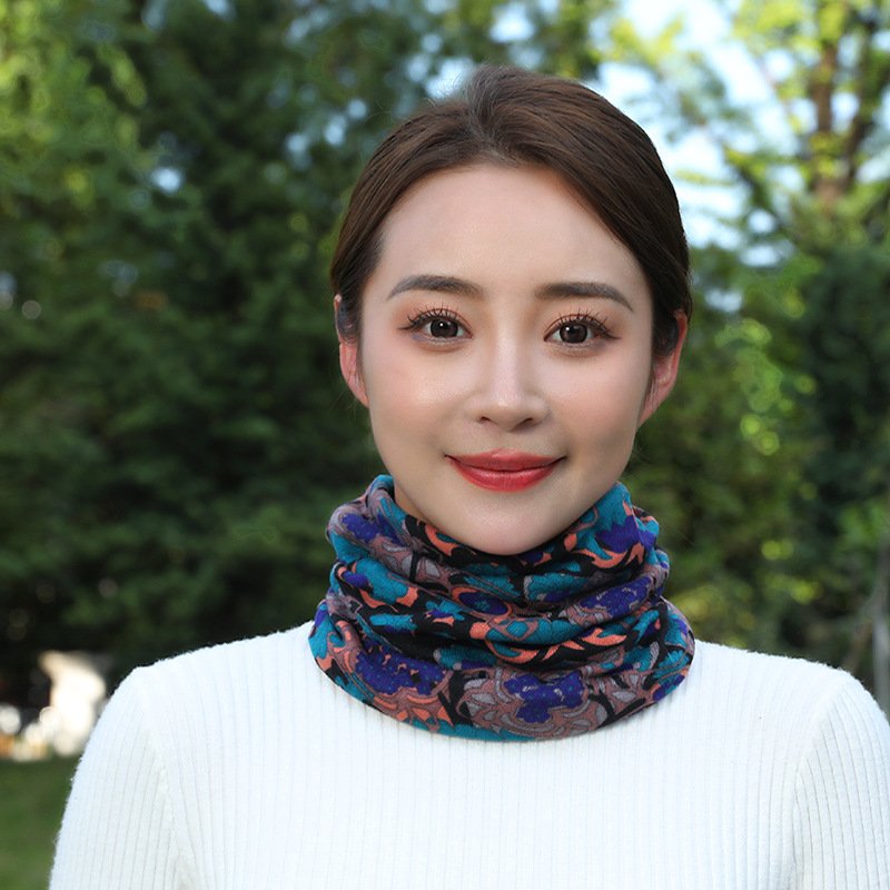 "Autumn and winter neck-scraping female wind-scrambling winter warm-scattered hoods, 2024 new scarfs."