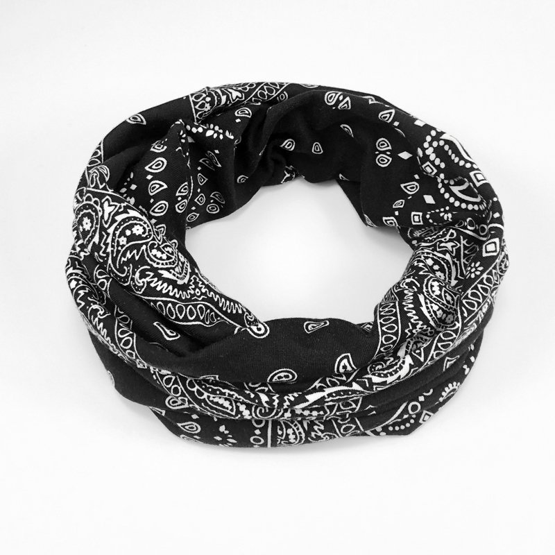 The autumn and winter warm days are a retrospect scarf and a twilight twilight twilight scarf for men