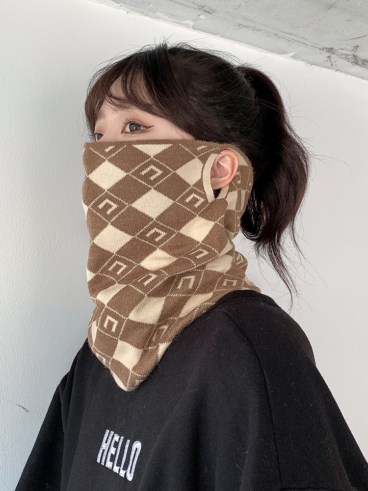 Ride-to-heat mask with neck-to-hears and neck-to-season needle and wind-to-season-to-season-to-season mask