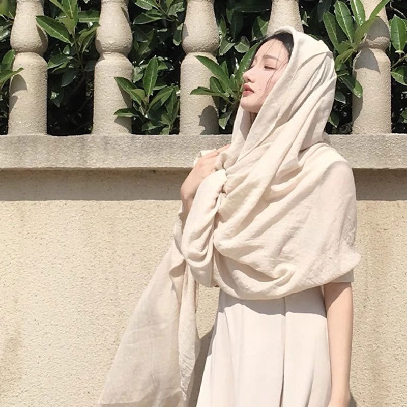 The nation's north-west Hong Kong tourist desert wears a super-tan-proof turban cotton turban scarf