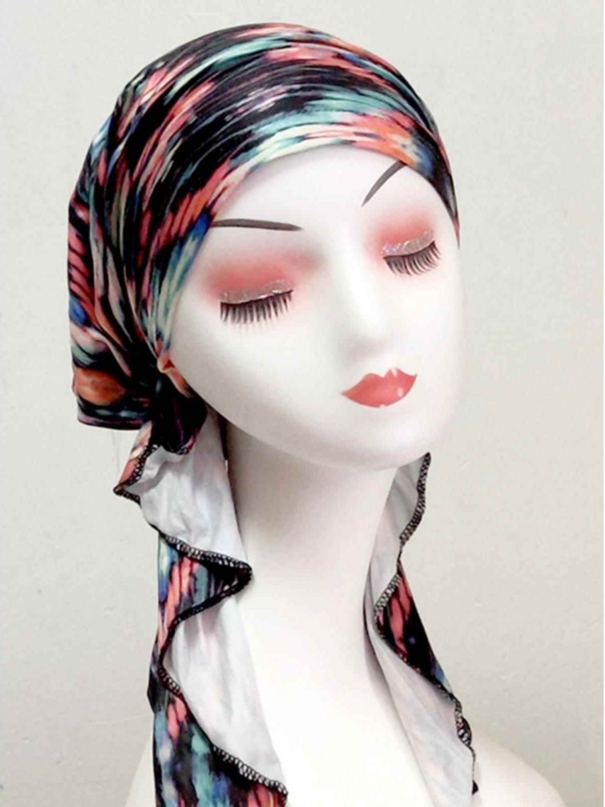 The summer new lady with a cap on a pirate hat with a turban on her back
