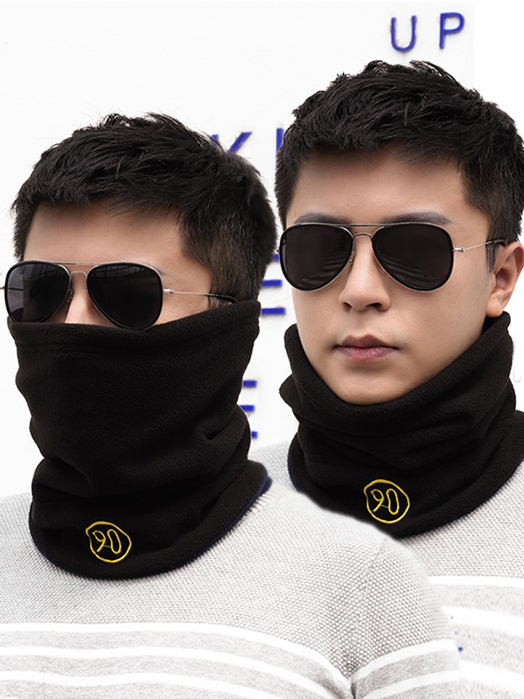 In the winter, the hawks are thickening their scarfs, and the Korean women are on a winter ride with a wind mask and a hood
