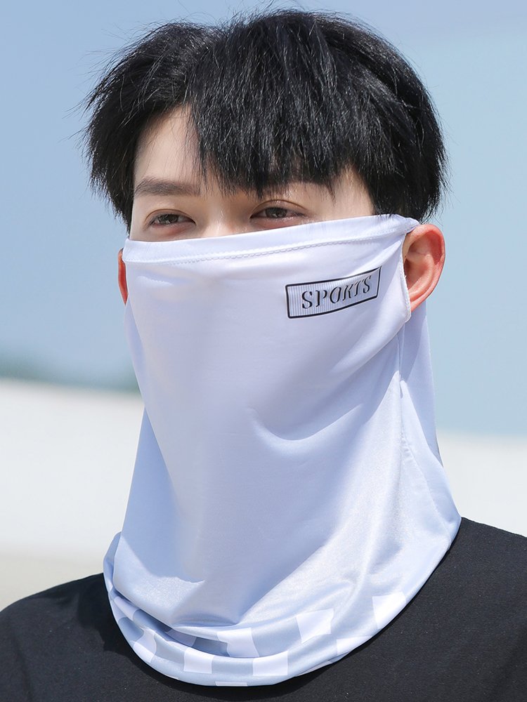 Sunscreen masked men and women with their heads on their heads, summer ice turban-fishing for neck and neck