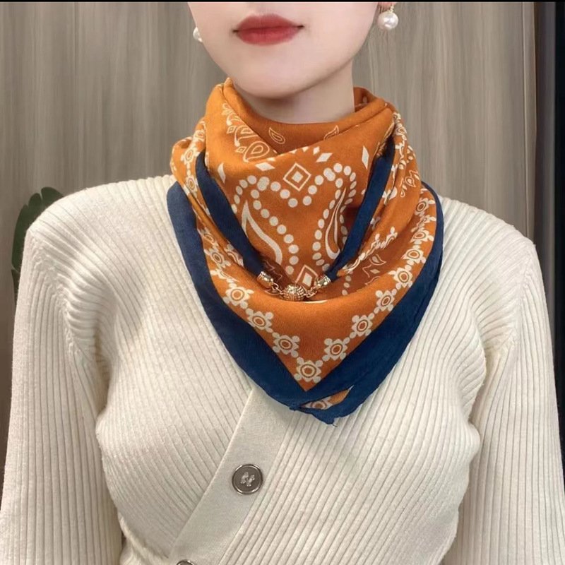 Magnetic suffocation triangles for women's foreign trade export