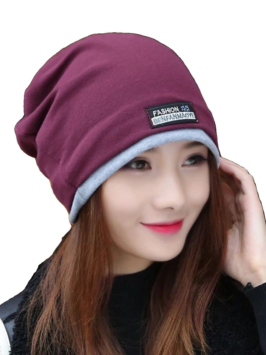 The woman with the hat in the fall and winter cap, the twilight twilight twilight twilight cap, and the twilight twilight hats