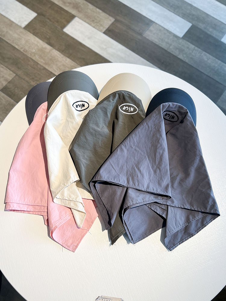 The Korean colored dry turban and suncap outside the sunscreen