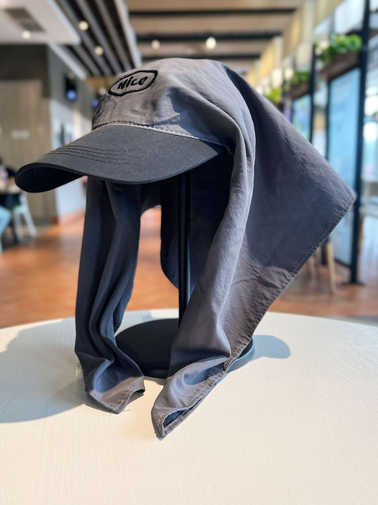 The Korean colored dry turban and suncap outside the sunscreen