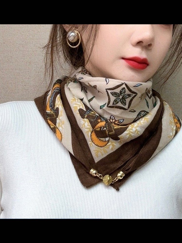 A new 2024 shawl in autumn winter for the little neck-sniff girl