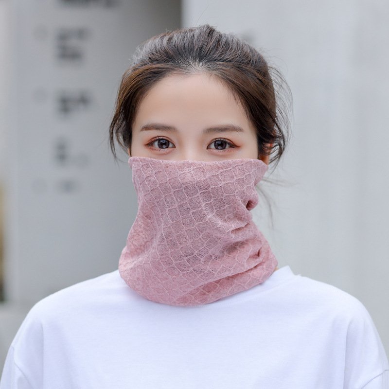 Ice-crazed summer turban, sunshields around her neck